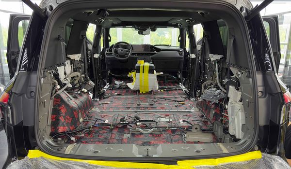 Шумоизоляция кузова до